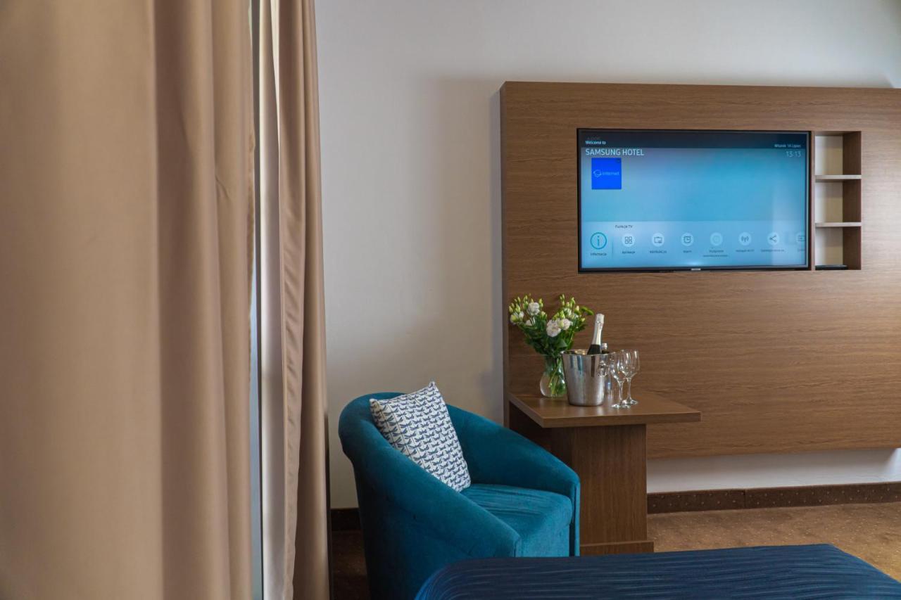 Hotel Cicha Woda Непорент Экстерьер фото