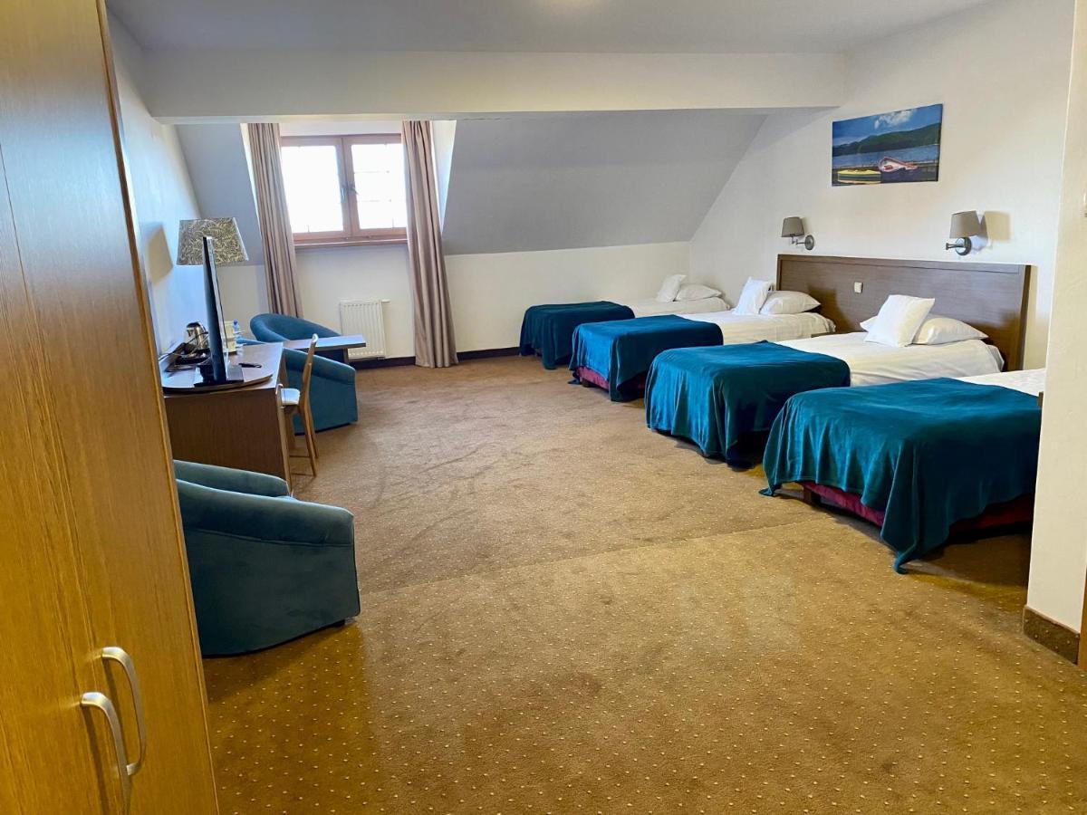 Hotel Cicha Woda Непорент Экстерьер фото
