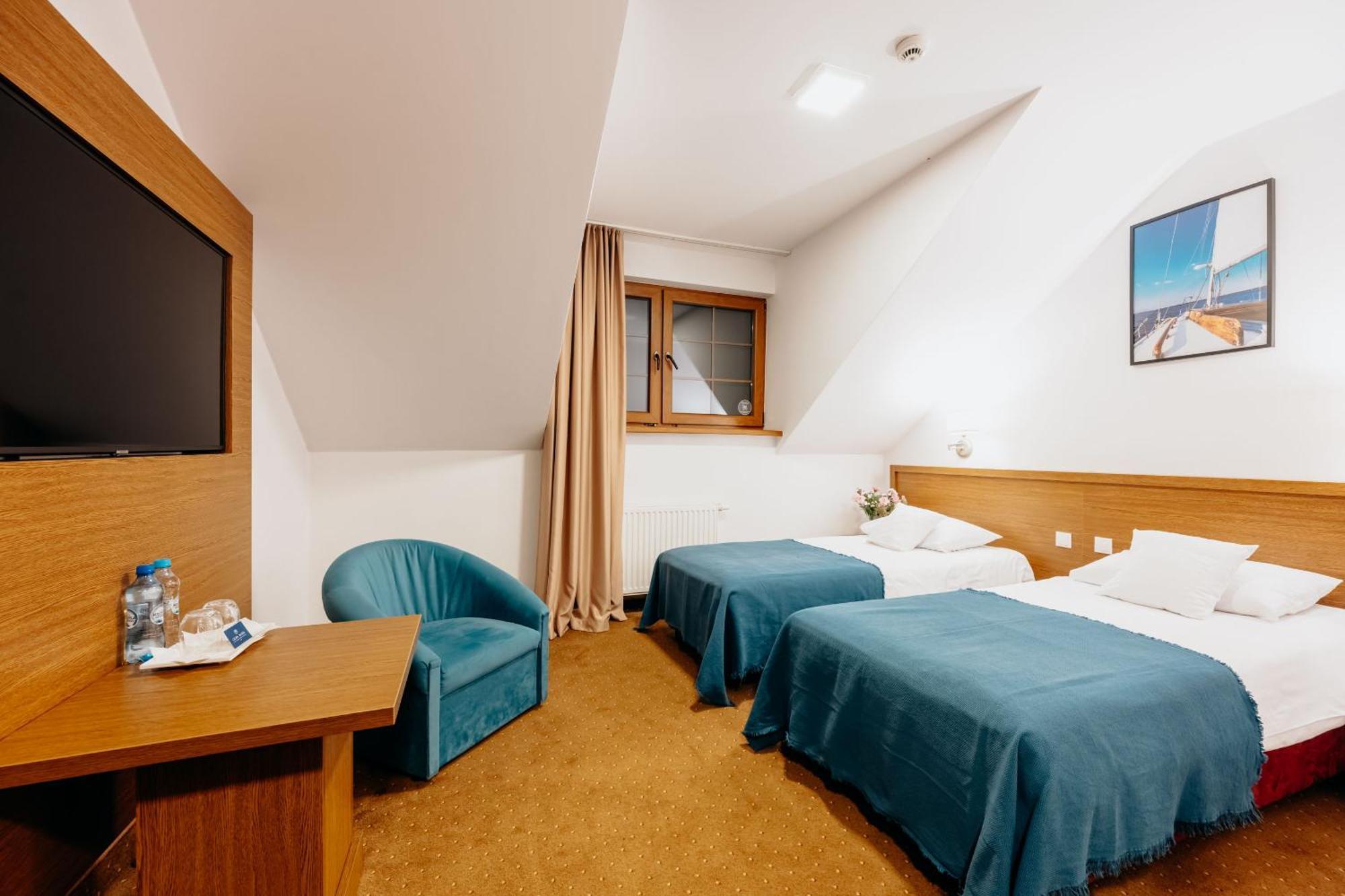 Hotel Cicha Woda Непорент Экстерьер фото